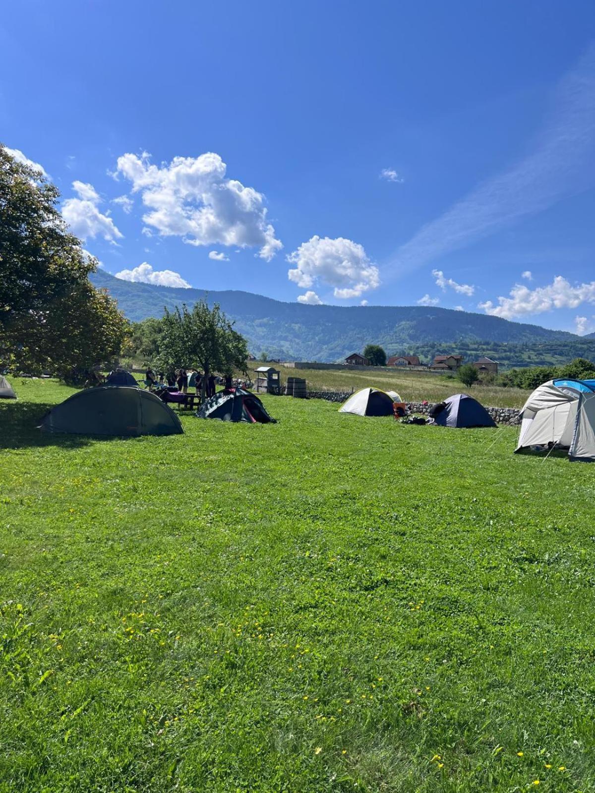 Camp Hotel Lake Views Plav Bagian luar foto