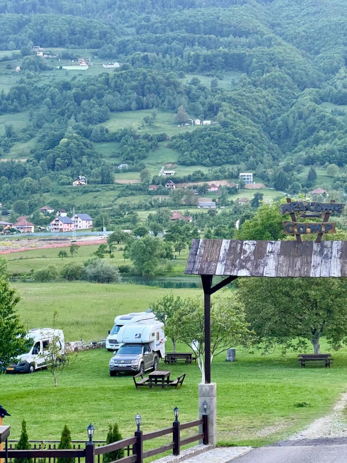 Camp Hotel Lake Views Plav Bagian luar foto