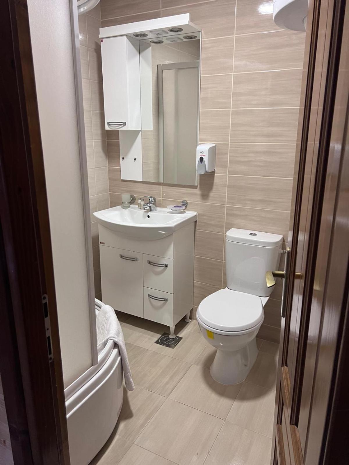 Camp Hotel Lake Views Plav Bagian luar foto